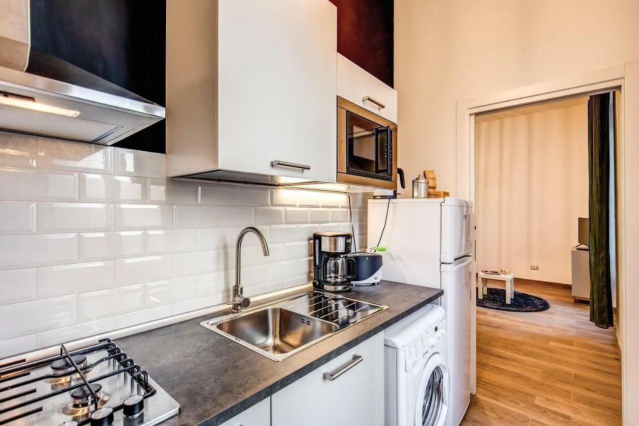 1928 Apartment Rome 0*,